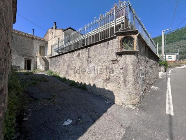 Villetta bifamiliare in vendita di 95 m² in Via Principe Umberto