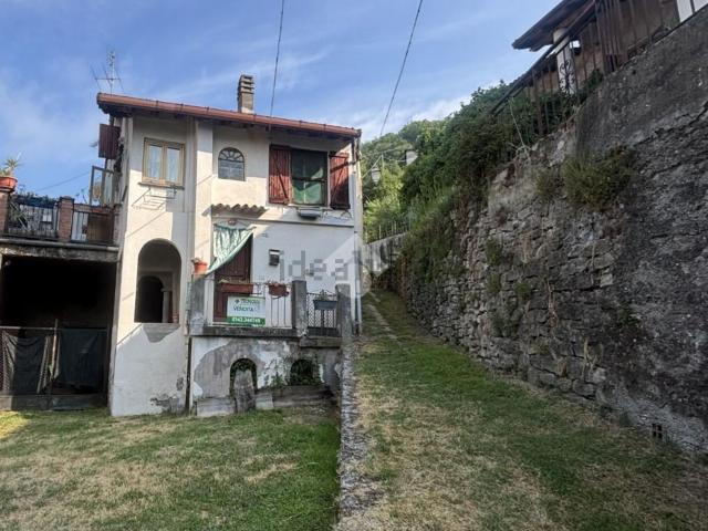 Villetta bifamiliare in vendita di 96 m² in Località San Martino, 39