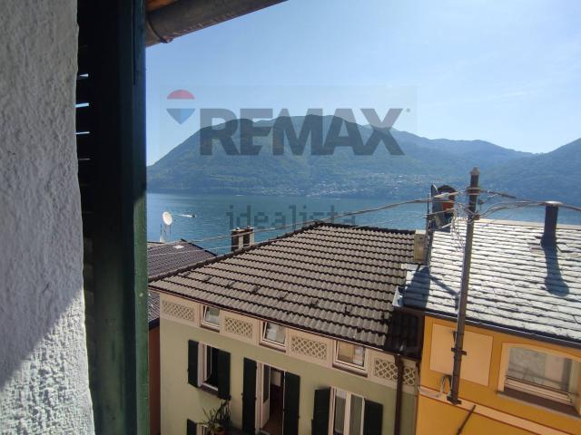 Villetta bifamiliare in vendita di 96 m² in Via Canova, 30