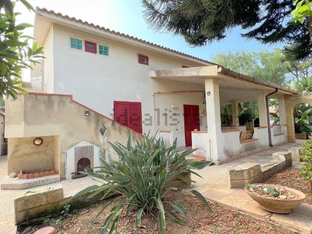 Villetta bifamiliare in vendita di 96 m² in Via Torre del Tradimento, 21