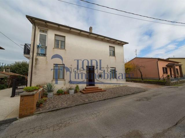 Villetta bifamiliare in vendita di 97 m² in Strada Provinciale 421