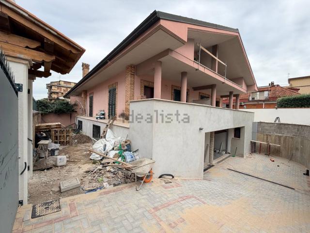Villetta bifamiliare in vendita di 97 m² in Via Altofonte
