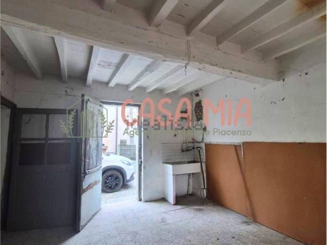 Villetta bifamiliare in vendita di 98 m² in Via Nuova
