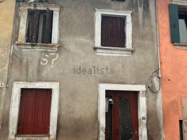 Villetta bifamiliare in vendita di 98 m² in Via Cinzio Cenedese