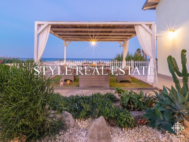 Villetta bifamiliare in vendita di 98 m² in Viale Eolie