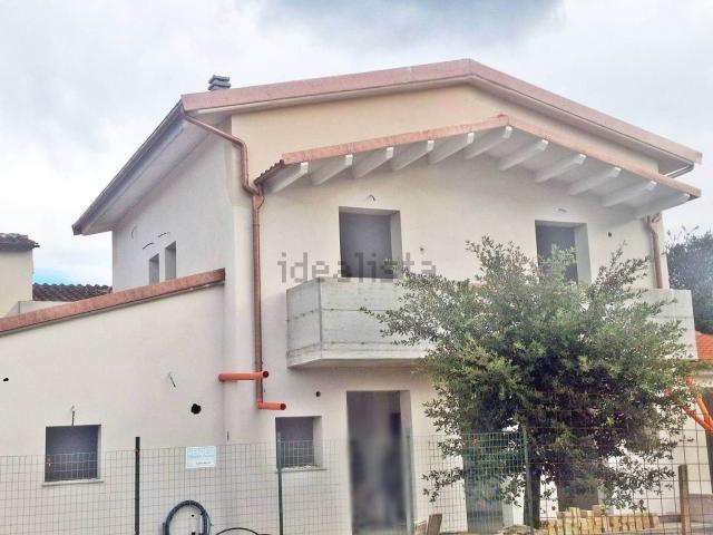 Villetta bifamiliare in vendita di 90 m²