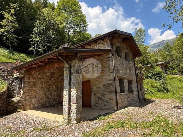 Villetta bifamiliare in vendita di 90 m²