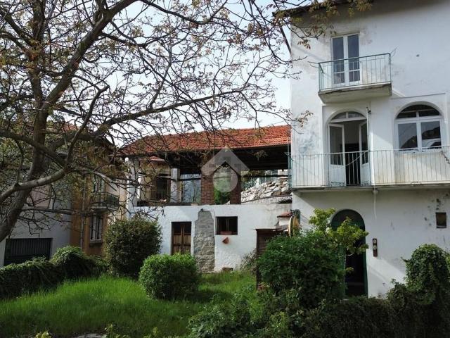 Villetta bifamiliare in vendita di 90 m² in Frazione Simone, 106
