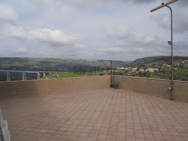 Villetta bifamiliare in vendita di 90 m² in Strada Provinciale 94, 32