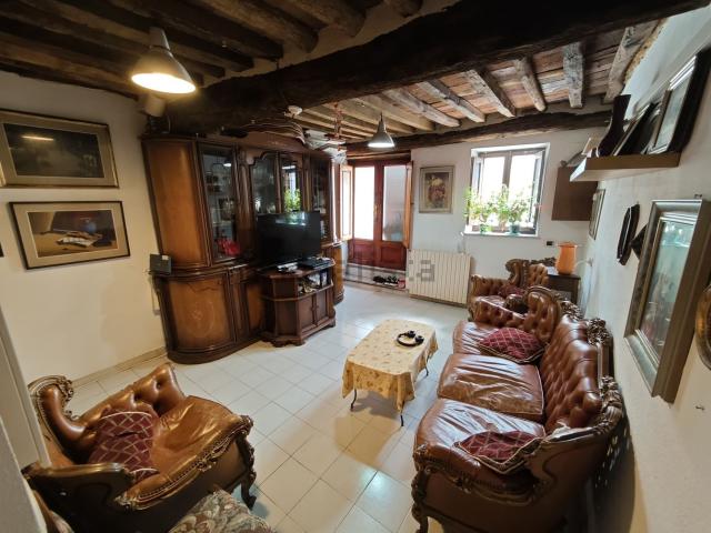 Villetta bifamiliare in vendita di 90 m² in Traversa Seconda Via dei Salicchi, 100