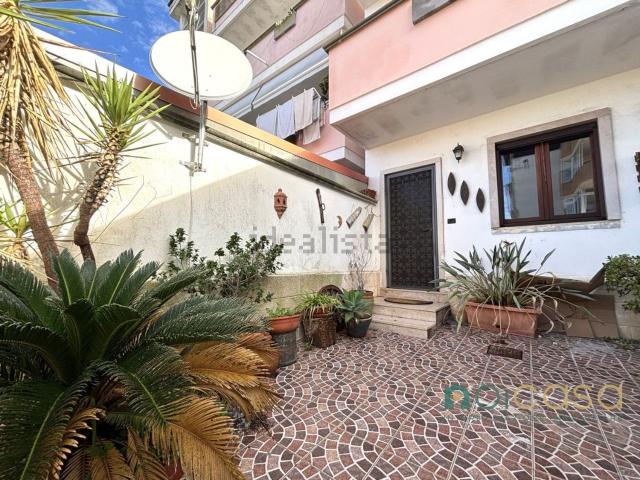 Villetta bifamiliare in vendita di 90 m² in Via Madonna della Fiducia, 69