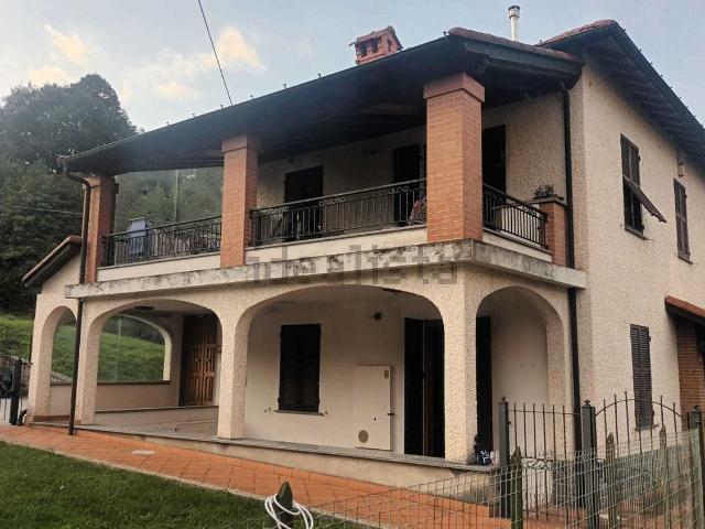 Villetta bifamiliare in vendita di 90 m² in Via G. Mazzini, 101