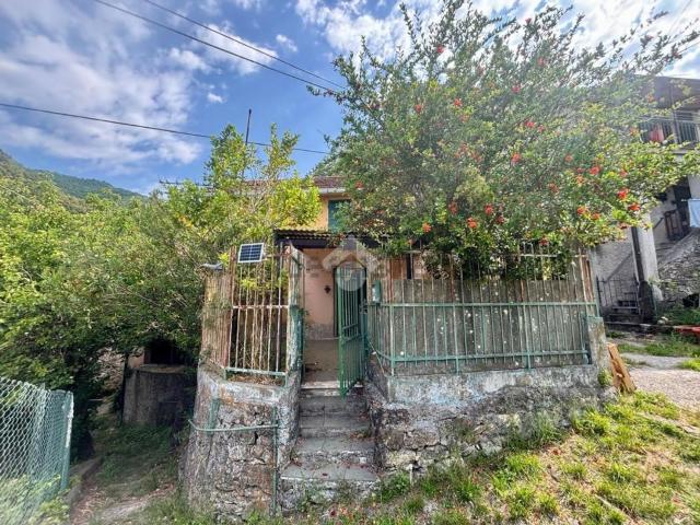 Villetta bifamiliare in vendita di 90 m² in Via Geirato, 111