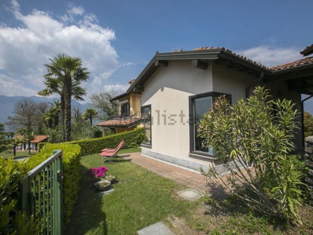 Villetta bifamiliare in vendita di 90 m² in Via Germignaga, 47