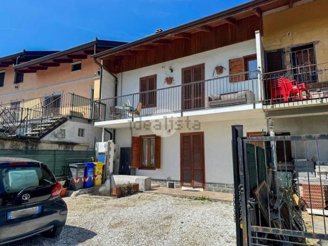 Villetta bifamiliare in vendita di 90 m² in Via Giachero, 44