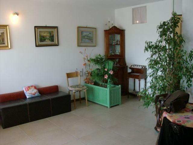 Villetta bifamiliare in vendita di 90 m² in Via Isolone, 70