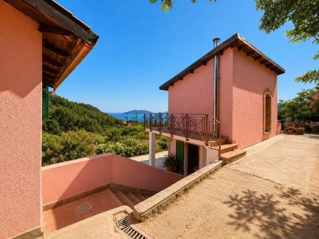 Villetta bifamiliare in vendita di 90 m² in Via Pitelli