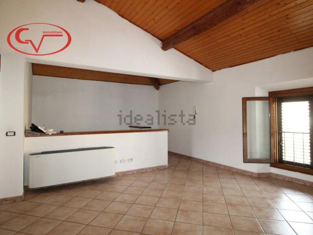 Villetta bifamiliare in vendita di 90 m² in Via Poggio Bracciolini