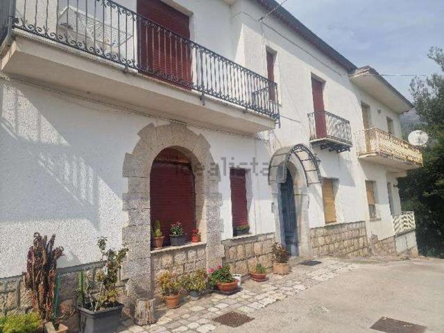 Villetta bifamiliare in vendita di 90 m² in Via Provinciale