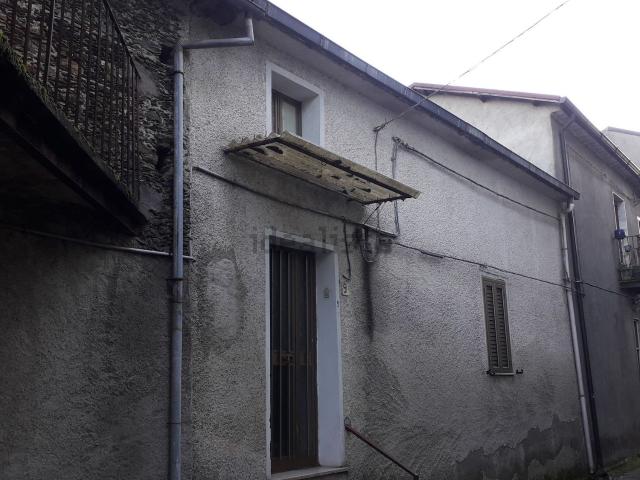 Villetta bifamiliare in vendita di 90 m² in Via Roma, 79