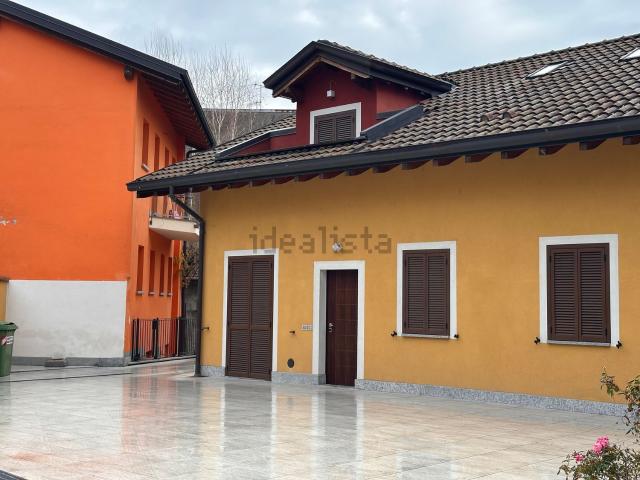 Villetta bifamiliare in vendita di 90 m² in Via Torino, 55