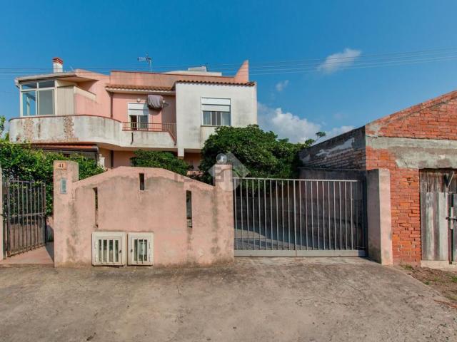 Villetta bifamiliare in vendita di 93 m² in Via Simeto, 41