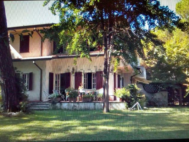 Villetta bifamiliare in affitto di 140 m²