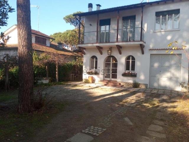 Villetta bifamiliare in affitto di 100 m² in Viale Matteotti, 93
