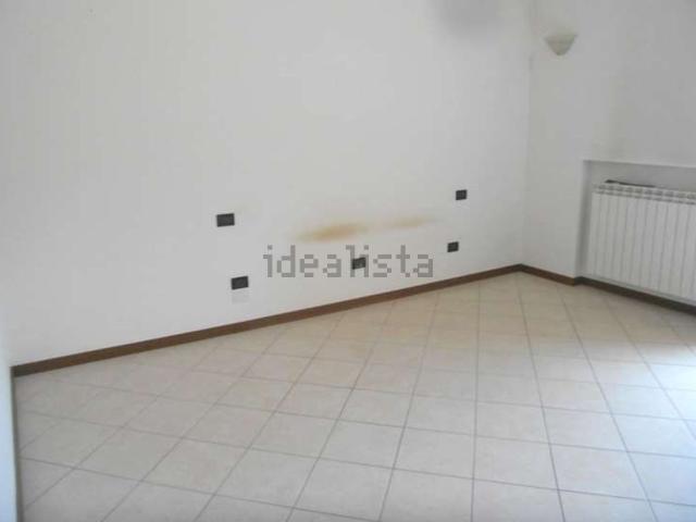 Villetta bifamiliare in affitto di 110 m² in Via Roma