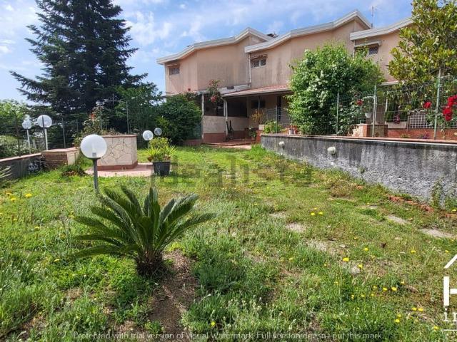 Villetta bifamiliare in affitto di 110 m²
