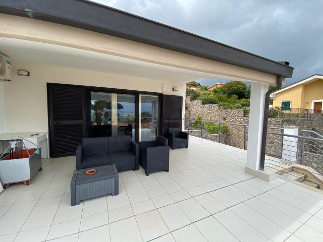 Villetta bifamiliare in affitto di 120 m²