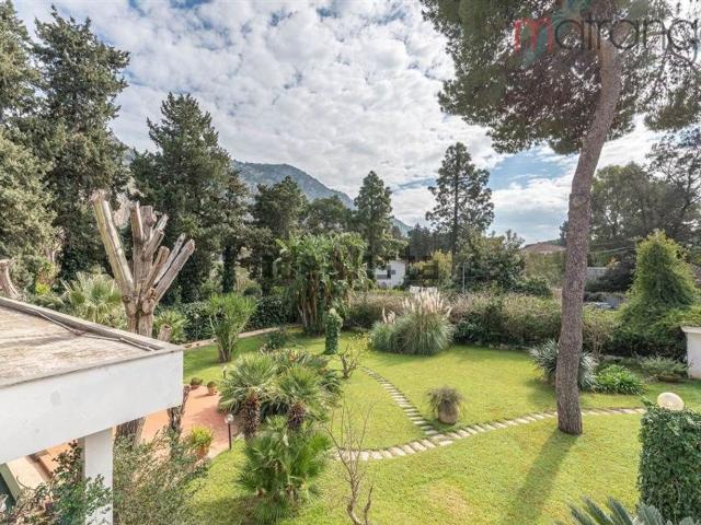 Villetta bifamiliare in affitto di 120 m²