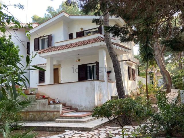 Villetta bifamiliare in affitto di 126 m² in Viale della Castelluccia, 31