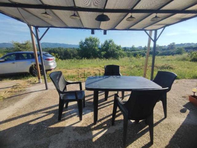 Villetta bifamiliare in affitto di 130 m² in Via dei Gigli