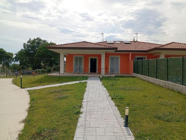 Villetta bifamiliare in affitto di 135 m² in Via San Pasquale