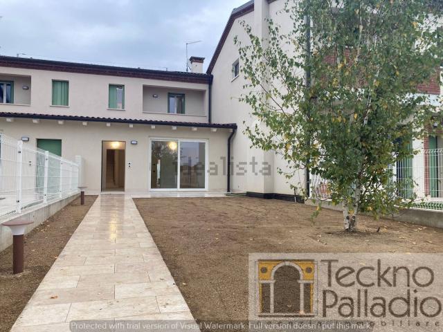 Villetta bifamiliare in affitto di 269 m²