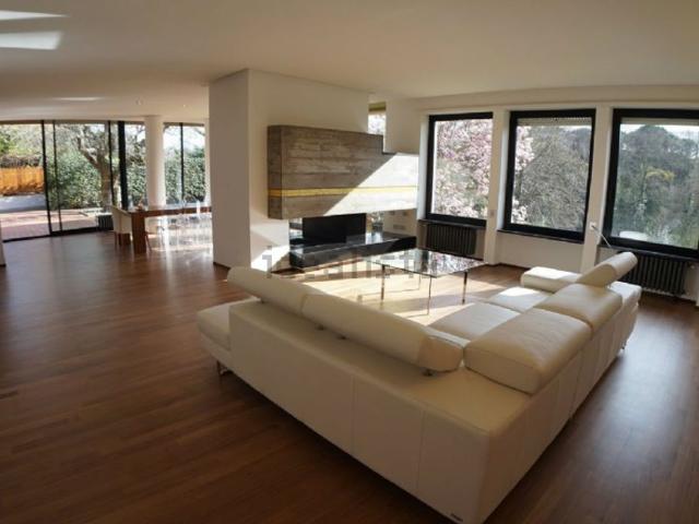 Villetta bifamiliare in affitto di 350 m² in Largo dell&apos Olgiata, 15