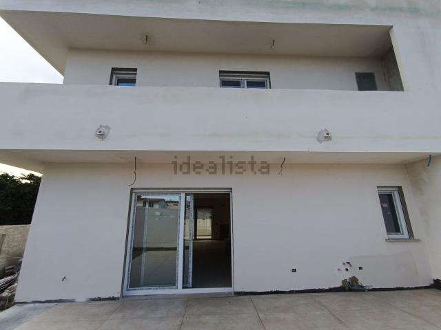 Villetta bifamiliare in affitto di 390 m² in Via California, 25