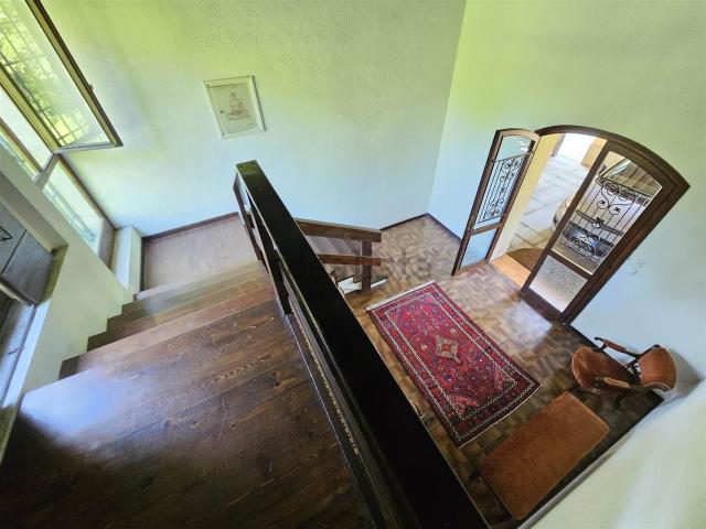 Villetta bifamiliare in affitto di 300 m²
