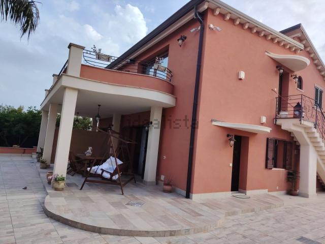 Villetta bifamiliare in affitto di 60 m² in Via dei Fiumi