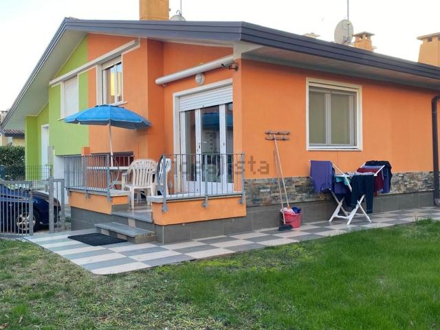 Villetta bifamiliare in affitto di 70 m² in Via Polluce, 20