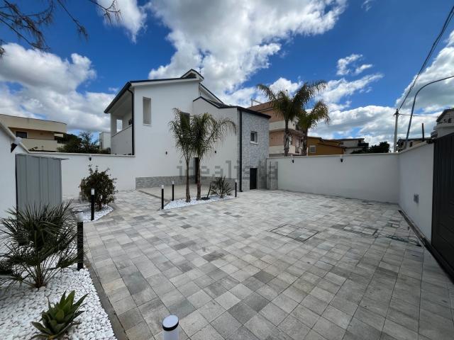 Villetta bifamiliare in affitto di 85 m² in Viale Viareggio