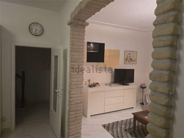 Villetta bifamiliare in affitto di 80 m²