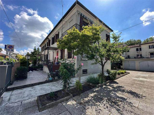 Villetta bifamiliare in affitto di 95 m² in Via Giorgio Rizzardi, 62