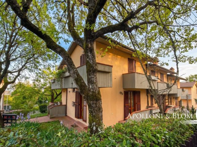 Villetta con terrazza a tasca e garage, Montefollonico – Sie. 138m² Torrita di siena