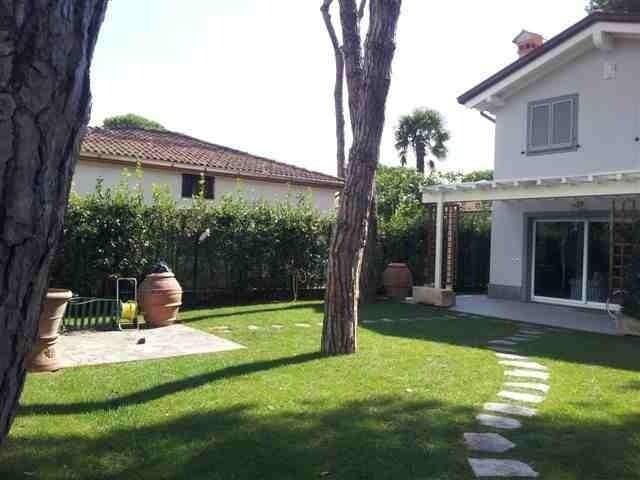 Villetta in affitto a Vittoria Apuana, Forte dei Marmi