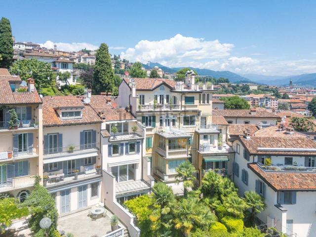 Villetta indipendente in affitto di 450 m² in Via Sant&apos Alessandro