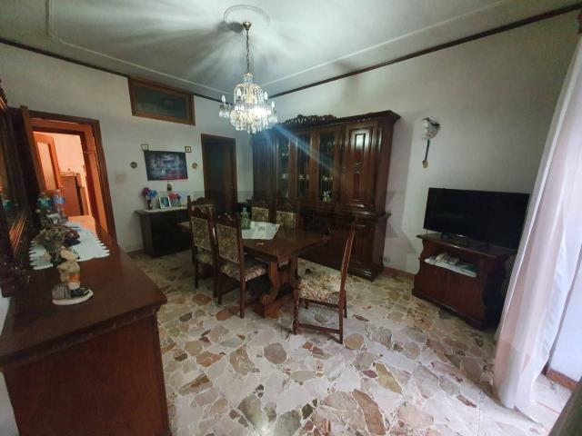 Villetta indipendente in affitto di 110 m² in Via Acquanuova, 127