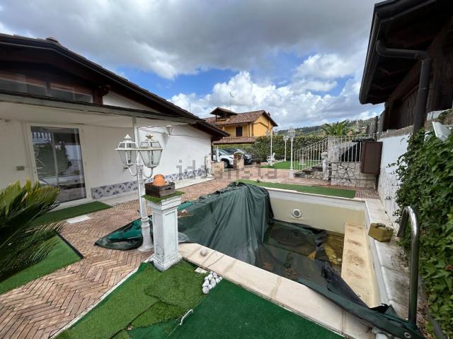 Villetta indipendente in affitto di 110 m² in Via Santa Maria