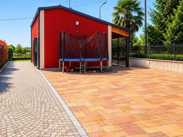 Villetta indipendente in affitto di 113 m²